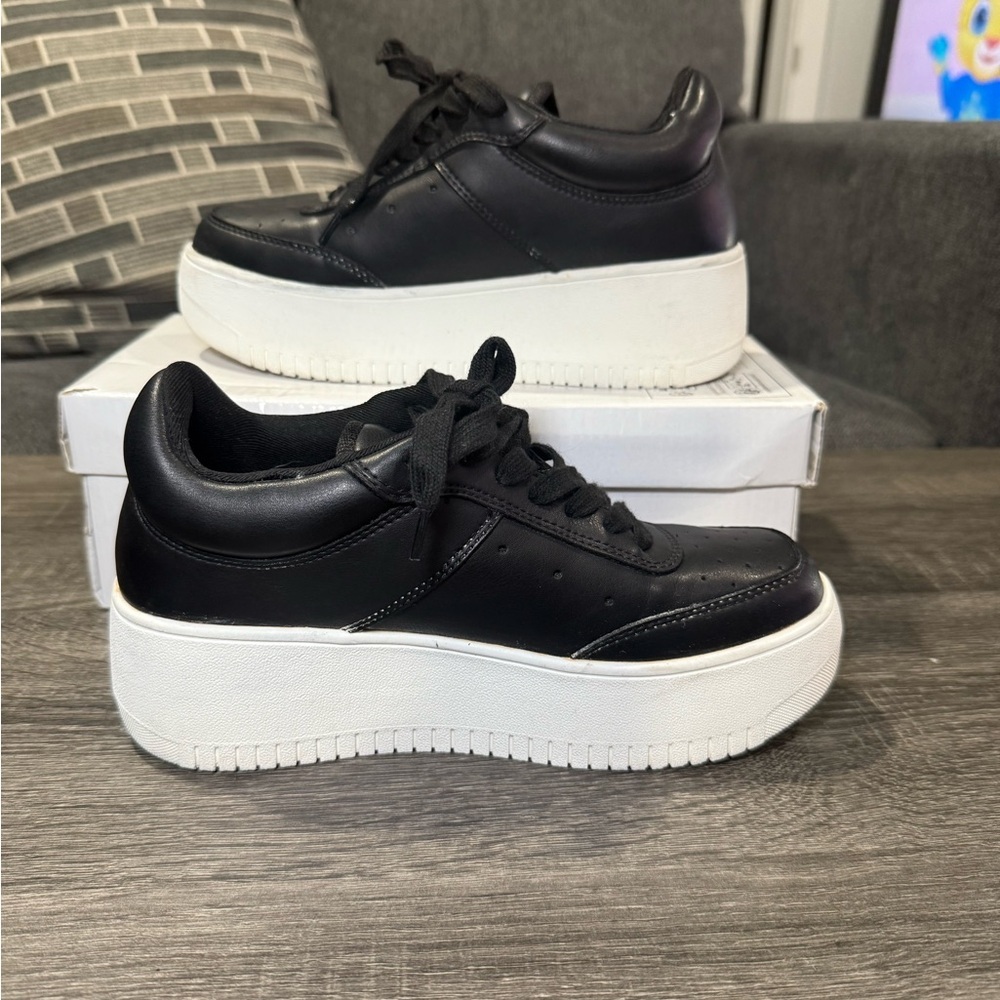 Steve Madden Black and White Platform Sneakers - Picture 8 of 14